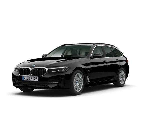 BMW 530 e xDrive Luftfederung 360°Kamera 2022 Hybride / Benzine