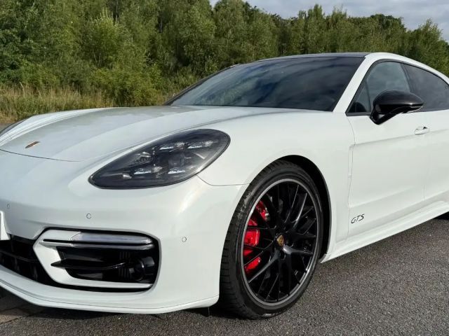 Porsche Panamera Sport Turismo GTS Sport Design Paket 2023 Benzine