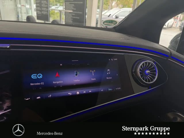 Mercedes-Benz EQE 300