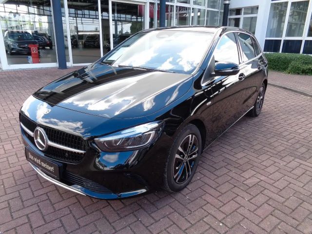 Mercedes-Benz B 250 e,AHK,MEMORY,PANO,LED,NP:57.905,-EURO 2025 Hybride / Benzine