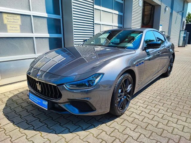 Maserati Ghibli Hybrid 2,0 GranSport Nerissimo Carbon 2021 Benzine