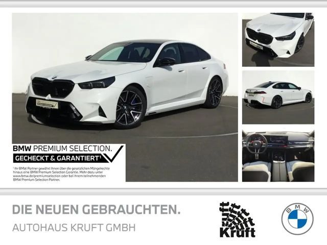 BMW M5 Limousine ICONIC GLOW+PANO+B&W SOUND 2025 Hybride / Benzine