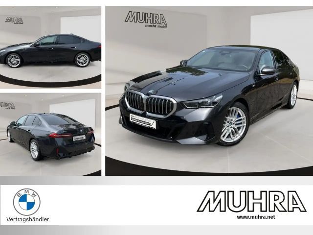 BMW 550 e xDrive M Sport 20" Pano Sitzbelüft. B&W 2025 Hybride / Benzine