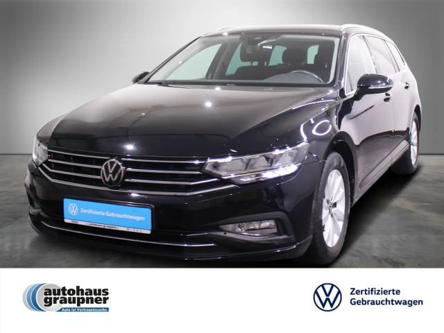 Volkswagen Passat Variant 1.5 TSI Business STANDHZ LED 2022 Benzine