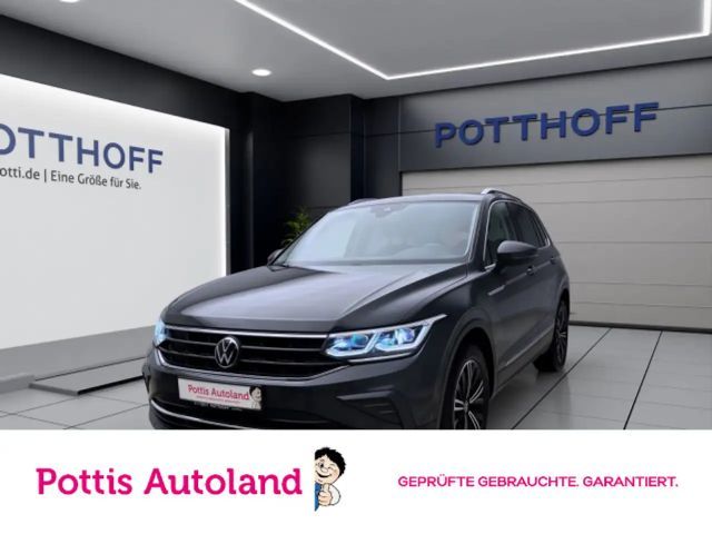 Volkswagen Tiguan 2.0 TDI DSG 4M LIFE PANO AHK IQ.LIGHT NAV 2023 Diesel