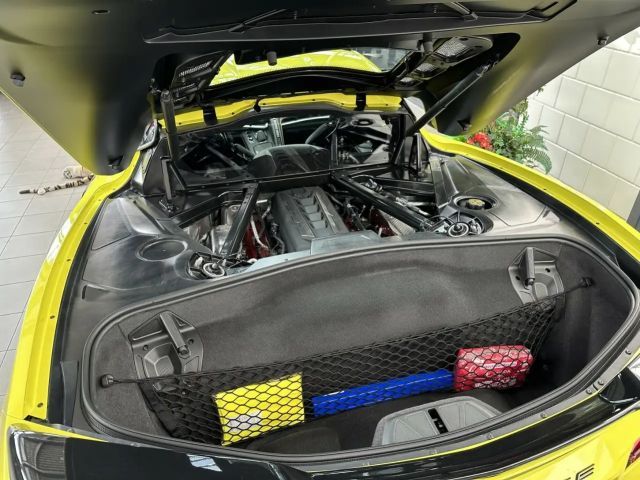 Corvette C8