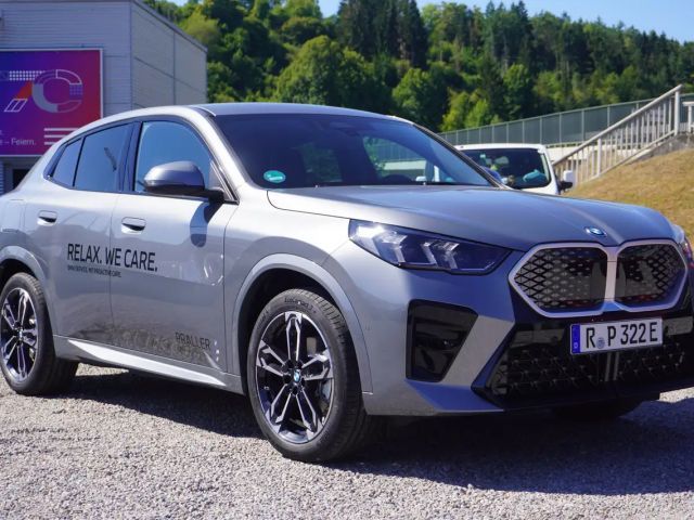 BMW iX2 eDrive20 M Sport AHK Kamera Driving Assistant Spor 2026 Elektrisch