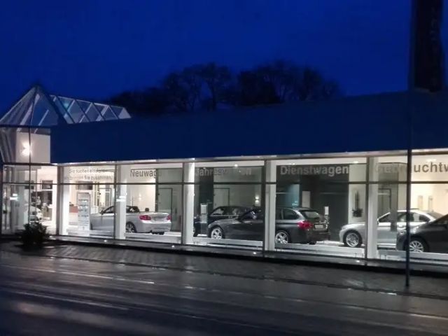 BMW 220