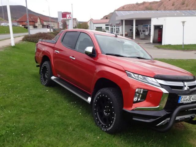 Mitsubishi L200