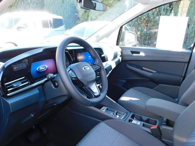 Ford Grand Tourneo