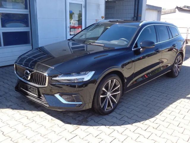 Volvo V60 Core Recharge Plug-In Hybrid AWD*ACC*BLIS 2023 Hybride / Benzine