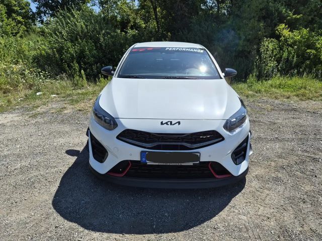 Kia Ceed / cee'd