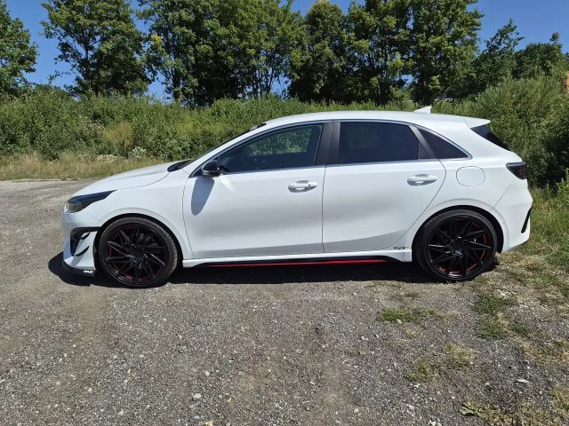 Kia Ceed / cee'd