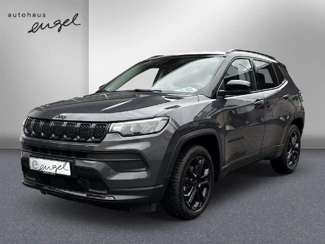 Jeep Compass Night Eagle e-Hybrid FWD,KLIMA,TEMPO,KAMERA,DAB,LE 2023 Benzine