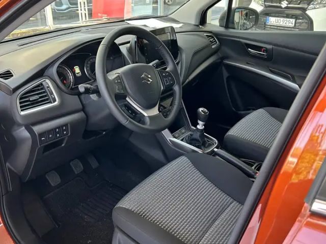 Suzuki S-Cross