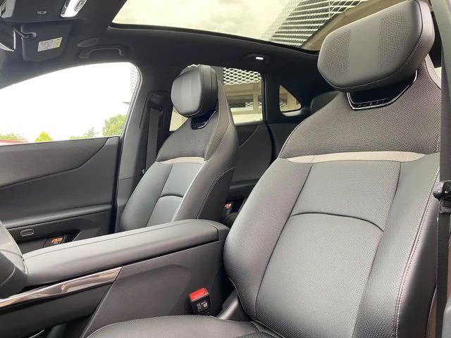 Mazda CX-6e