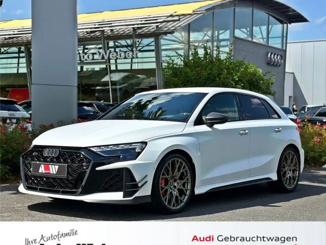 Audi RS3 SPORTBACK COMPETITION LIMITED CARBON KERAMIK 2026 Benzine