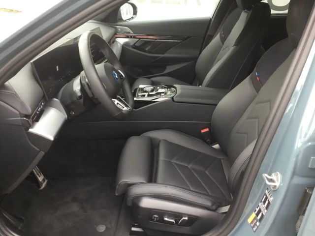 BMW 550