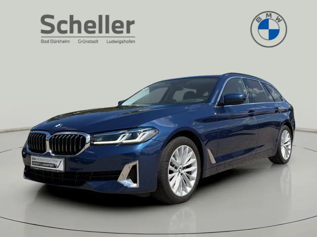 BMW 520 d Touring Luxury Line Head-Up DAB WLAN RFK 2023 Diesel