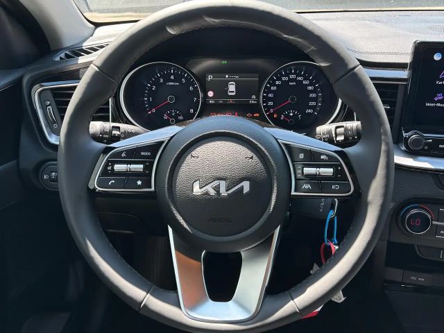 Kia Ceed / cee'd