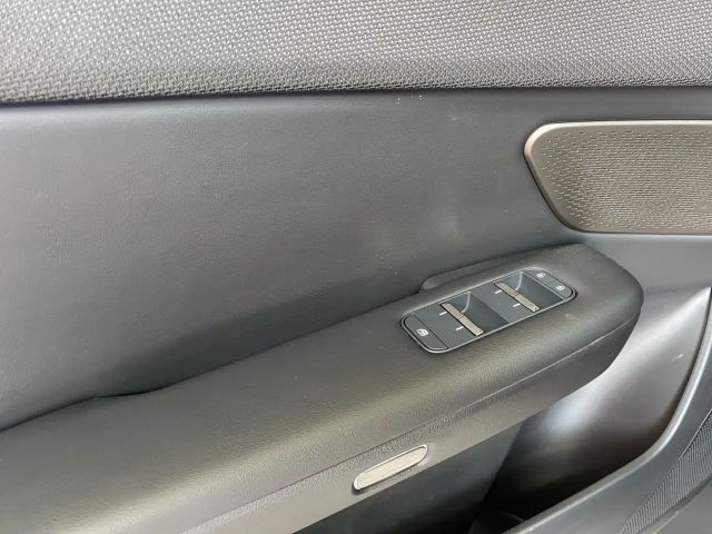 Mazda 6e