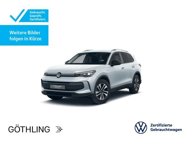 Volkswagen Tiguan Life Energy 1.5 TSI eHybrid*NAVI*AHK*360* 2025 Hybride / Benzine