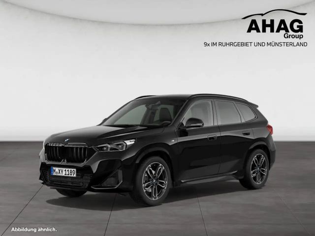 BMW X1 sDrive20i M-Sport | HUD | Adaptive LED | PANO 2023 Benzine