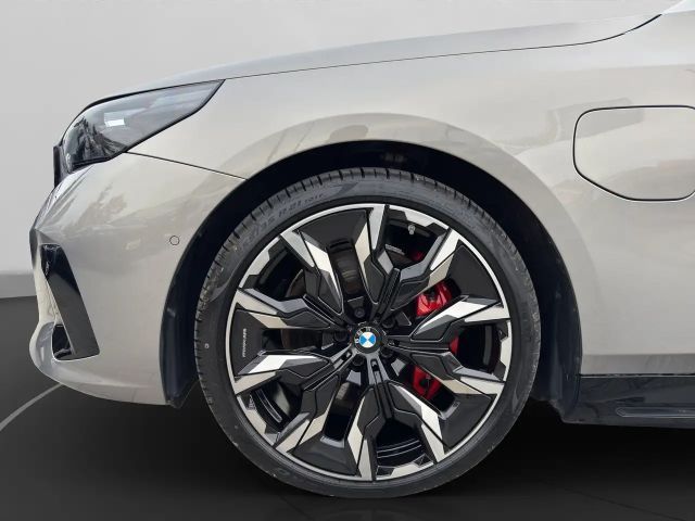 BMW 550