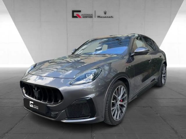 Maserati Grecale Trofeo 3.0 V6 530HP - Maserati Approved 2023 Benzine