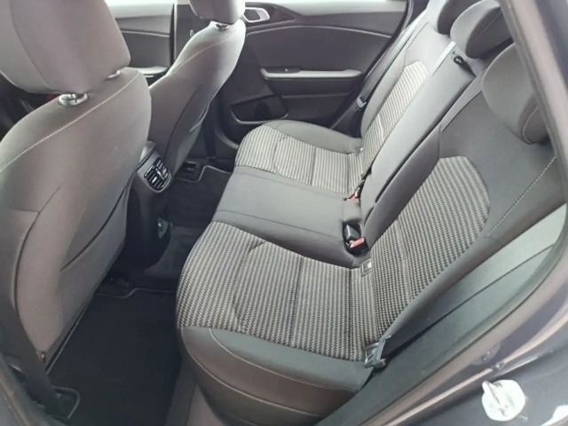 Kia Ceed / cee'd