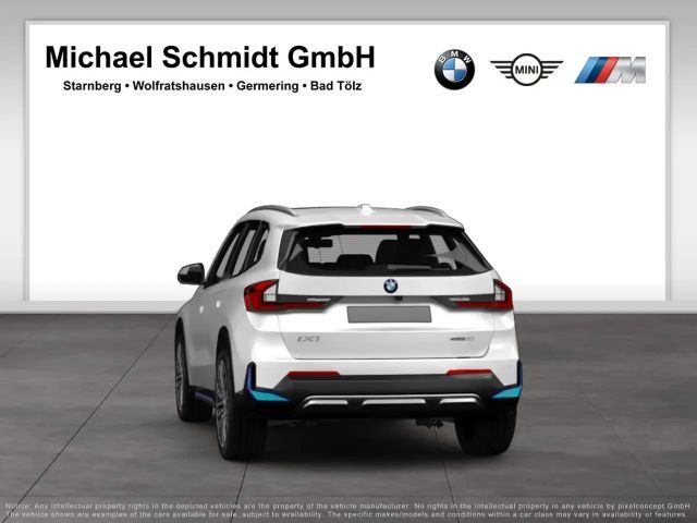BMW iX1