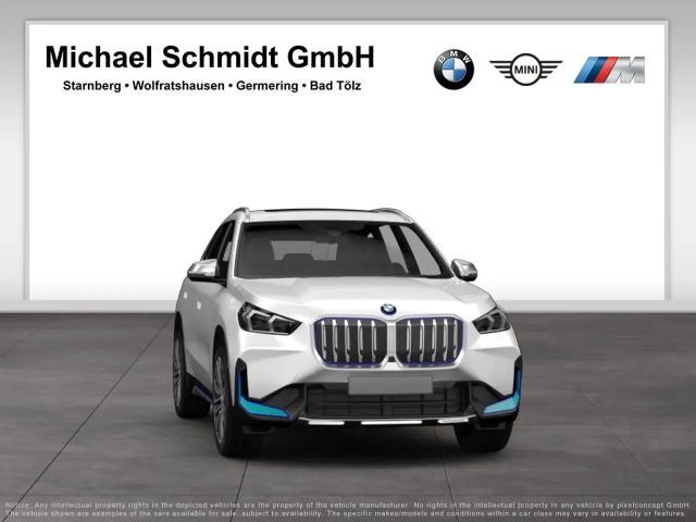 BMW iX1