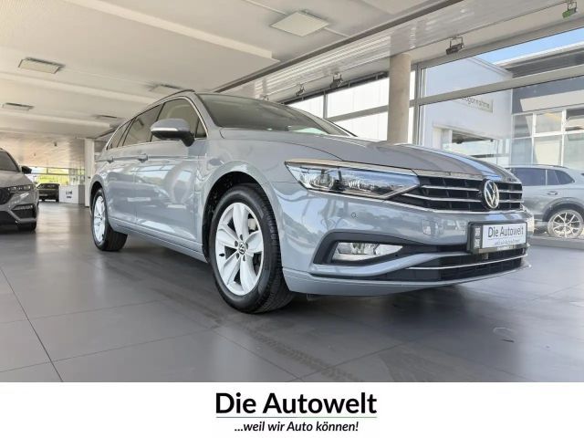 Volkswagen Passat Variant 2.0 TDI DSG NAVI LEDER ACC MATRIX Klima Navi 2023 Diesel