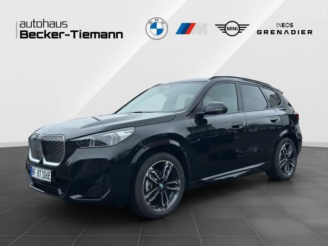 BMW iX1 eDrive20 M Sportpaket - UPE 63.870,00 € #exclusive 2026 Elektrisch
