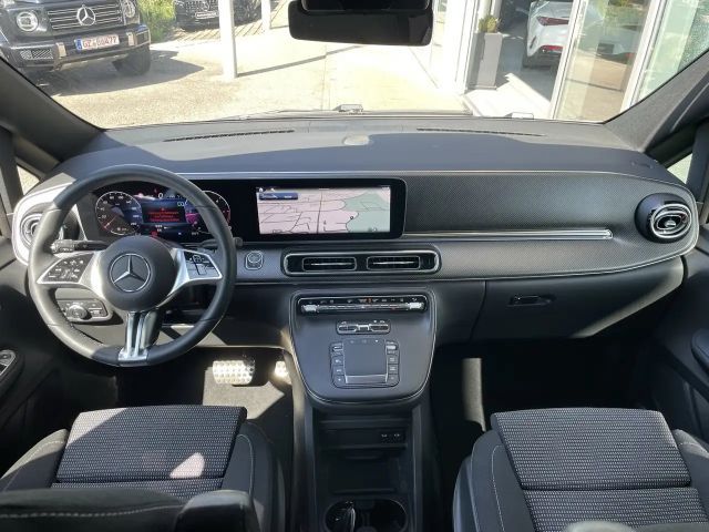 Mercedes-Benz V 220