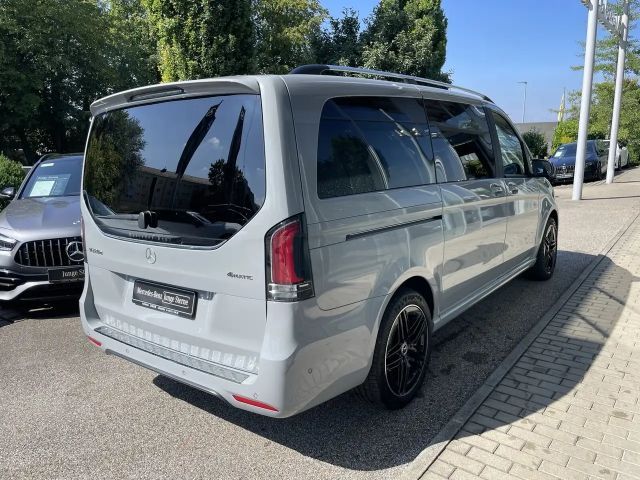 Mercedes-Benz V 220