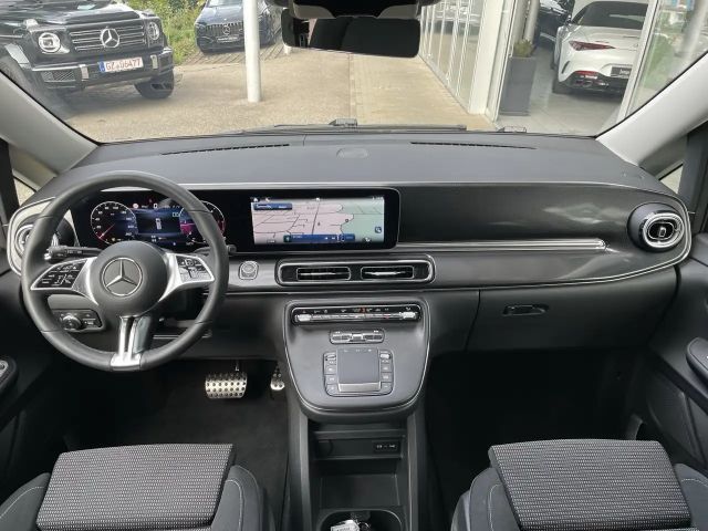 Mercedes-Benz V 220