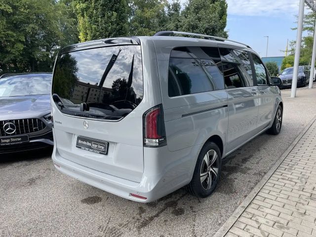 Mercedes-Benz V 220