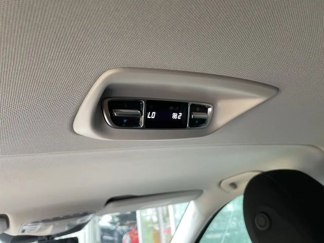 Mercedes-Benz V 220