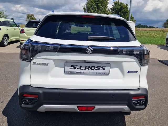 Suzuki S-Cross