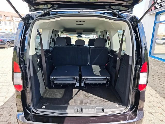 Ford Grand Tourneo