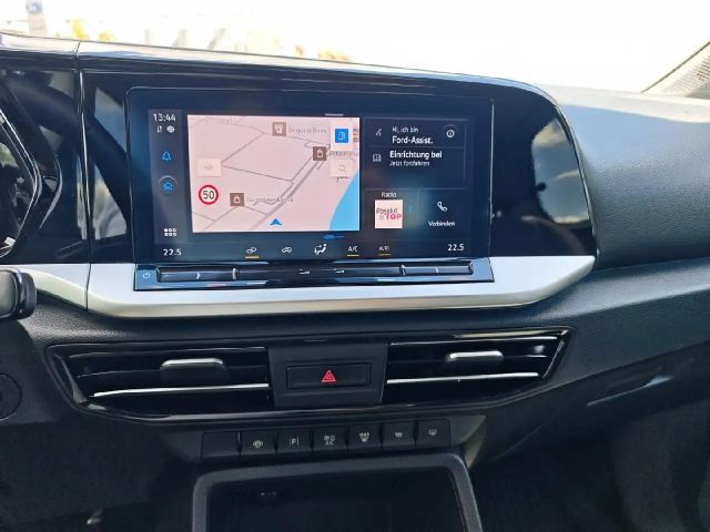 Ford Grand Tourneo