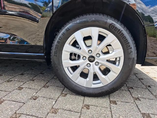 Ford Grand Tourneo