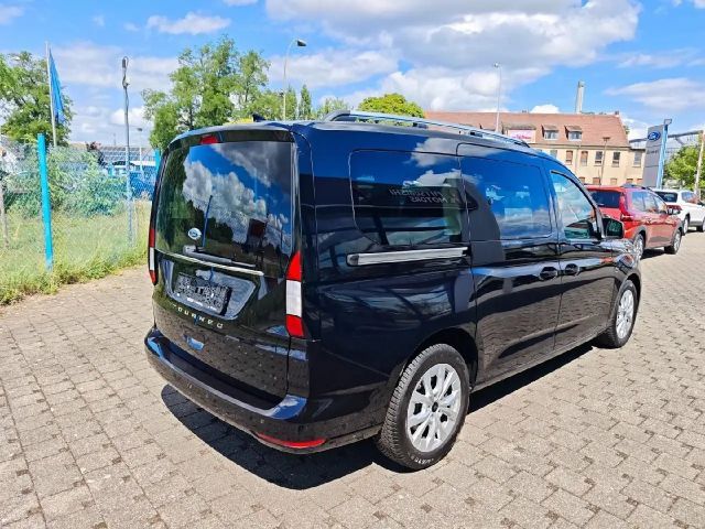 Ford Grand Tourneo