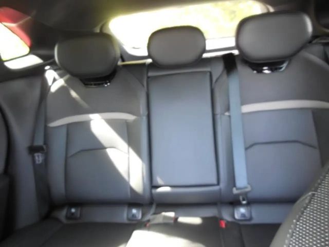Mazda CX-6e