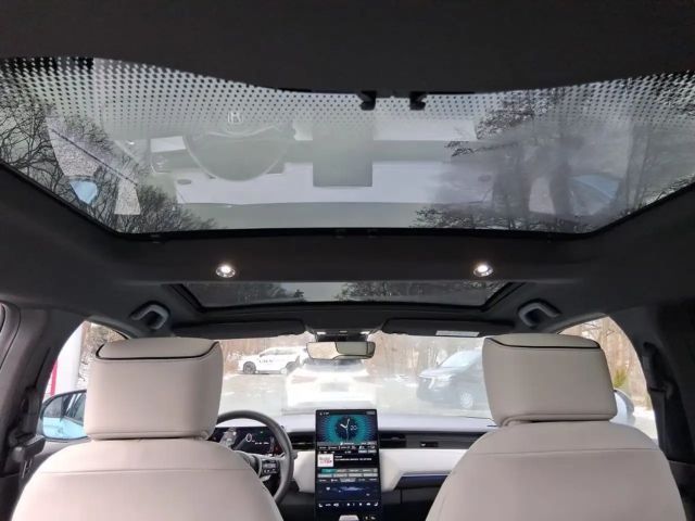 Honda e:Ny1
