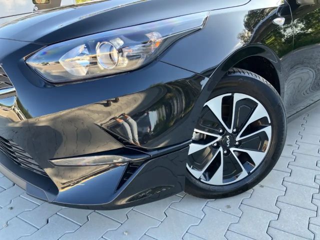 Kia Ceed / cee'd
