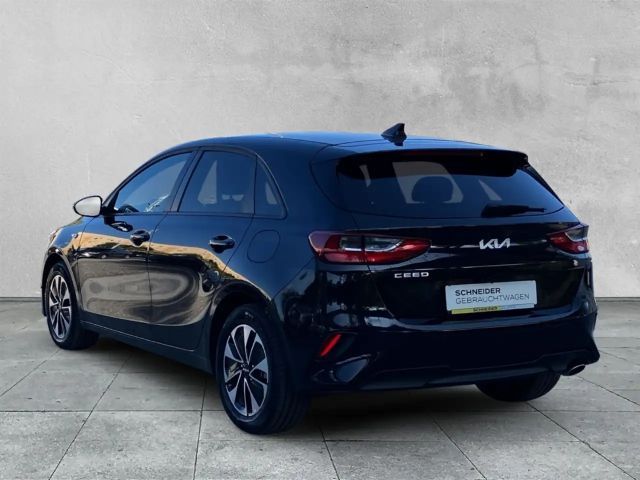 Kia Ceed / cee'd