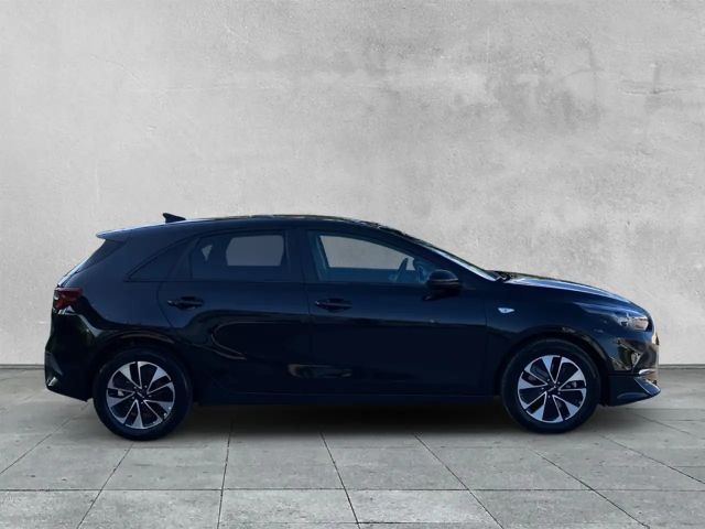 Kia Ceed / cee'd