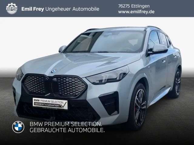 BMW iX2 eDrive20 M-PaketPro AHK LED HeadUp H&K 2025 Elektrisch